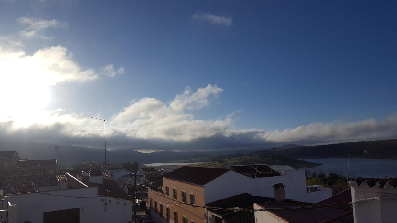 El Balcon De Alange Hotell Eksteriør bilde